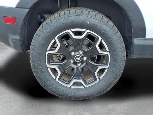 Used 2025 Ford Bronco Sport Outer Banks w/ Outer Banks Tech Package+ AWD/4WD image 27
