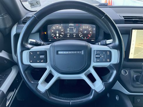 Used 2022 Land Rover Defender 110 X-Dynamic HSE AWD/4WD image 21