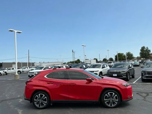 Used 2023 Lexus UX 250h FWD w/ Accessory Package (Z2) image 2