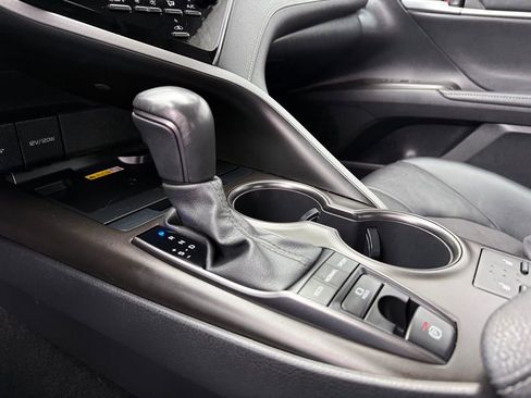 Used 2023 Toyota Camry XSE FWD image 22