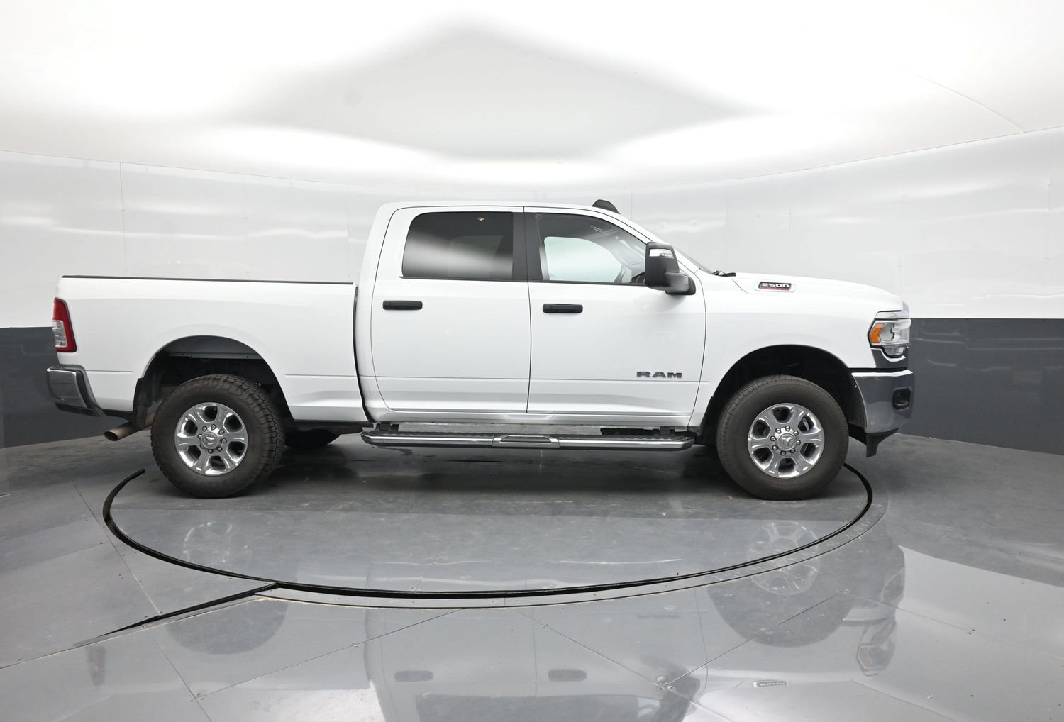 Used 2024 RAM 2500 Big Horn AWD/4WD image 18