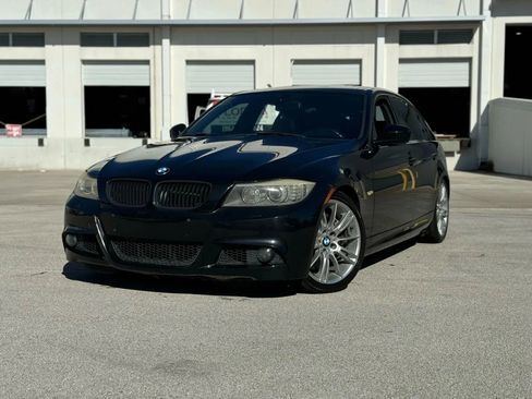 Used 2011 BMW 335i xDrive Sedan image 2