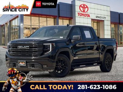Used 2024 GMC Sierra 1500 Elevation w/ LPO, Elevation Black Package
