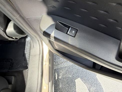 Used 2020 Ford Escape SE FWD image 28