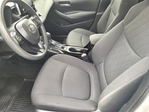 Used 2021 Toyota Corolla LE image 13