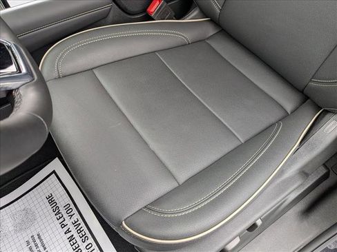 New 2025 Chevrolet Suburban Premier image 4