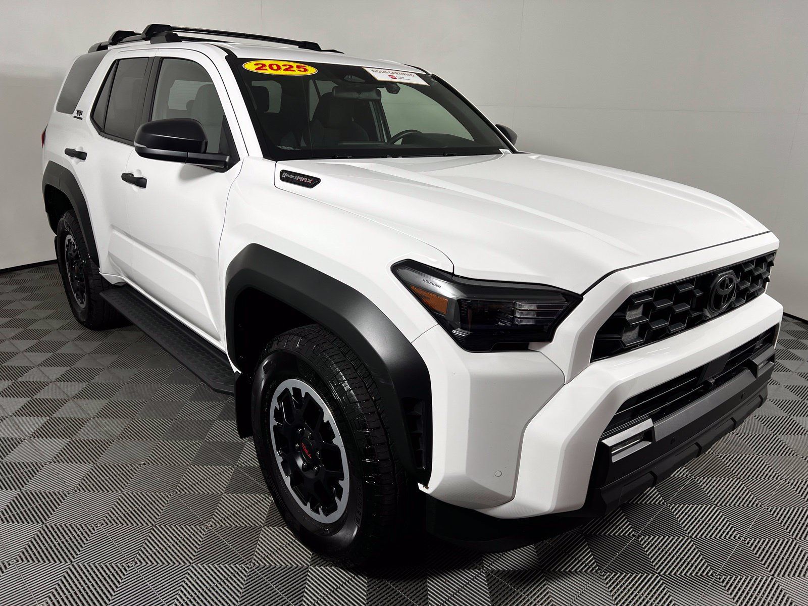 Certified 2025 Toyota 4Runner TRD Off-Road AWD/4WD image 3