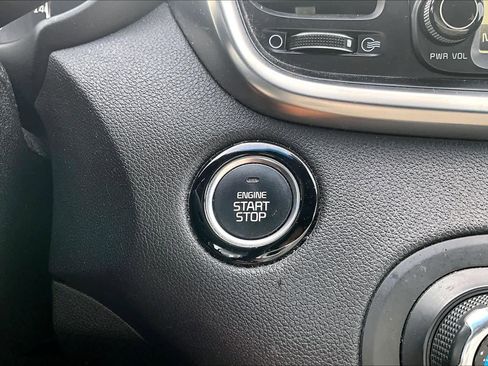 Used 2016 Kia Sorento SX image 32