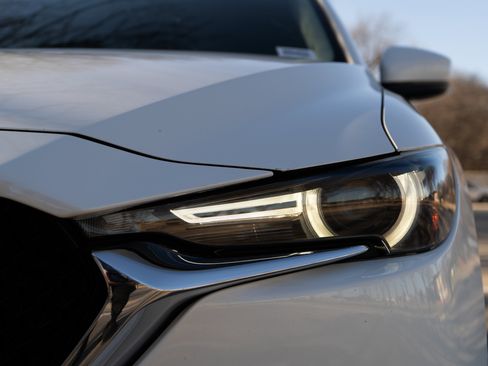 Used 2017 MAZDA CX-5 Grand Touring w/ Premium Package image 11