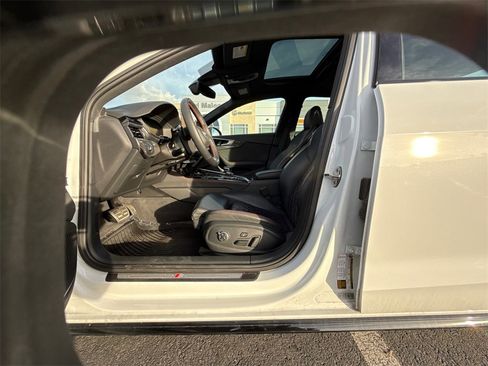 Used 2023 Jeep Wrangler Unlimited Rubicon 4xe w/ Steel Bumper Group image 23