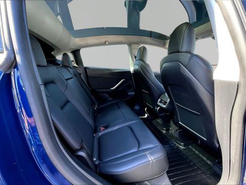 Used 2022 Tesla Model Y Performance image 25