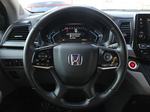Used 2019 Honda Odyssey EX-L image 17