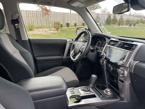 Used 2024 Toyota 4Runner SR5 image 36