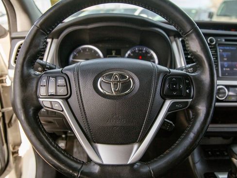 Used 2015 Toyota Highlander Limited Platinum image 19