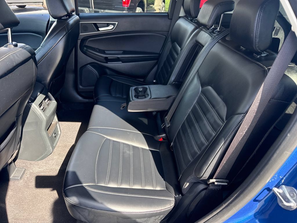 Used 2024 Ford Edge SEL AWD/4WD image 15