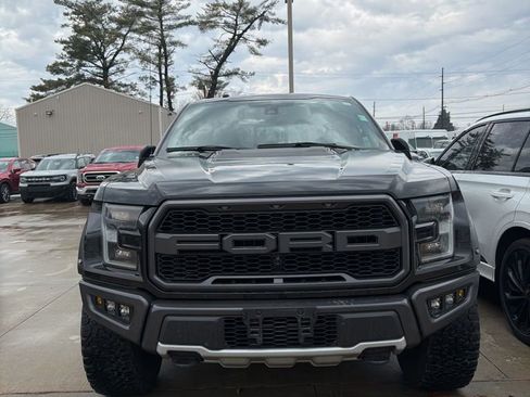 Used 2018 Ford F150 Raptor w/ Equipment Group 802A Luxury image 2