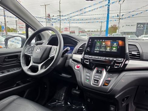 Used 2023 Honda Odyssey EX-L image 13