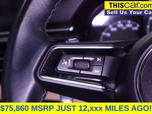 Used 2024 Porsche Macan AWD/4WD image 15