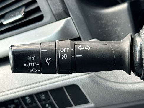 Used 2019 Honda Odyssey EX image 12
