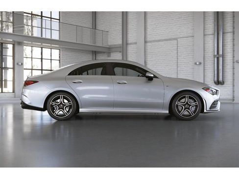 Certified 2022 Mercedes-Benz CLA 35 AMG 4MATIC image 17