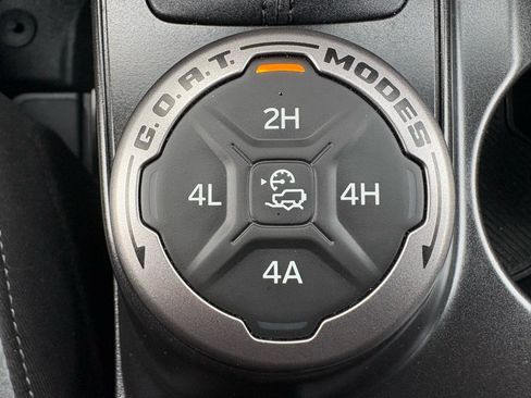 Used 2023 Ford Bronco Black Diamond image 31