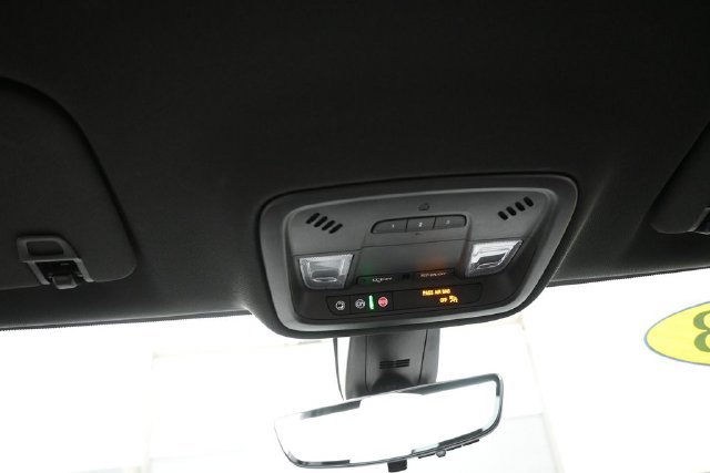 Used 2023 Chevrolet Traverse LT FWD image 12