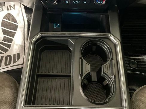 Used 2022 Ford F350 XLT w/ FX4 Off-Road Package image 18