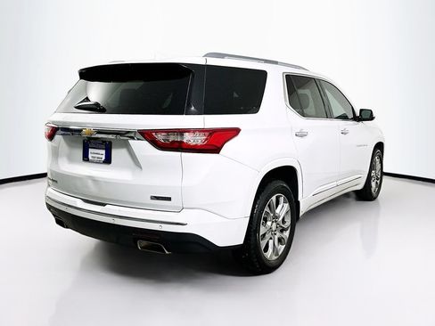 Used 2018 Chevrolet Traverse Premier w/ Driver Confidence II Package FWD image 7