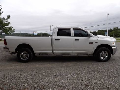 Used 2012 RAM 2500 ST w/ Chrome Appearance Group AWD/4WD image 6