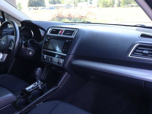 Used 2015 Subaru Legacy 2.5i Premium AWD/4WD image 17