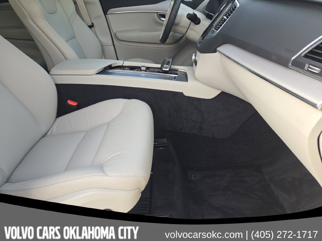 Certified 2025 Volvo XC90 B5 Core w/ Protection Package Premier AWD/4WD image 11