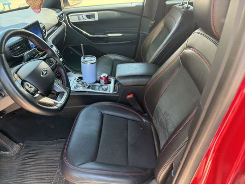 Used 2022 Ford Explorer ST-Line w/ Class IV Trailer Tow Package image 8