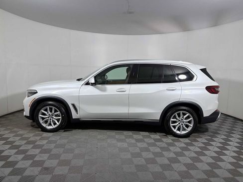 Certified 2023 BMW X5 xDrive40i w/ Premium Package AWD/4WD image 4