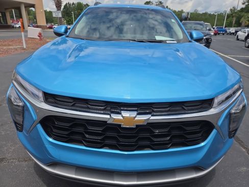 Used 2026 Chevrolet Trax LT w/ Driver Confidence Package FWD image 9