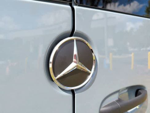 Used 2026 Mercedes-Benz Sprinter 2500 image 10