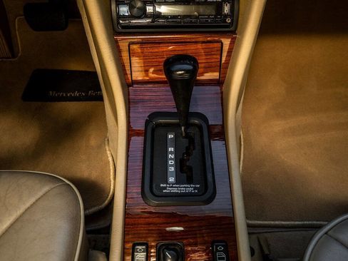 Used 1995 Mercedes-Benz E 320 Sedan image 34