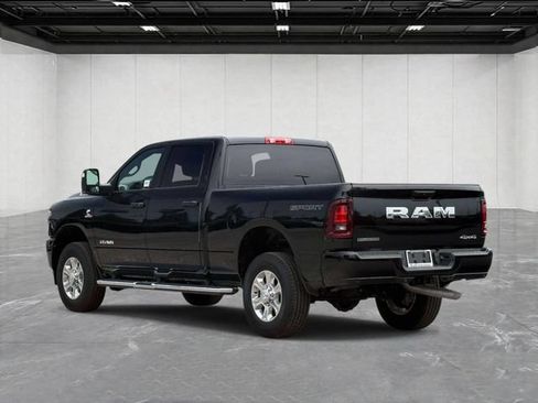 New 2026 RAM 2500 Big Horn AWD/4WD image 7