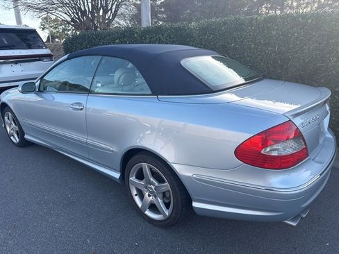 Used 2007 Mercedes-Benz CLK 550 Cabriolet image 4