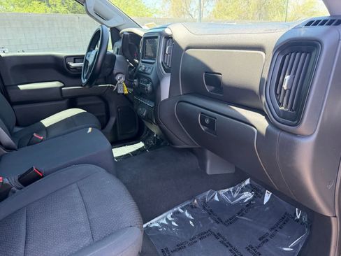 Used 2020 Chevrolet Silverado 1500 Custom w/ Custom Value Package RWD image 10