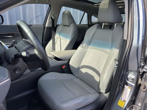 Certified 2024 Toyota Venza Limited AWD/4WD image 9