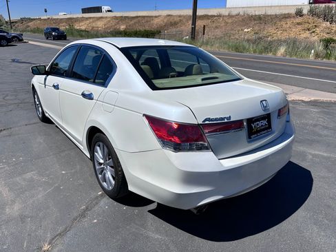 Used 2011 Honda Accord EX-L image 4