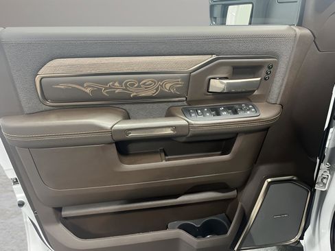 Used 2025 RAM 3500 Longhorn image 23