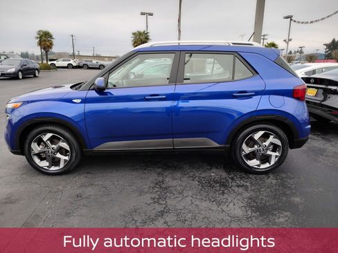 Used 2023 Hyundai Venue Limited w/ Cargo Package image 7