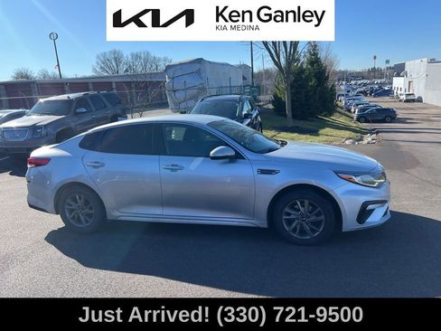 Used 2019 Kia Optima LX image 4