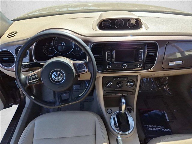 Used 2014 Volkswagen Beetle TDI FWD image 17