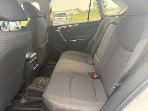 Used 2024 Toyota RAV4 LE AWD/4WD image 22