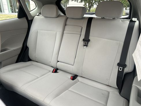 Certified 2025 Hyundai Kona SEL AWD/4WD image 16
