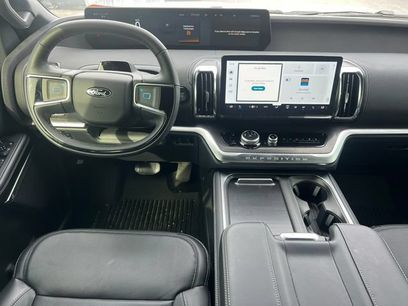 Certified 2025 Ford Expedition Platinum w/ Stealth Performance Package