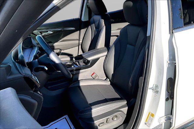 Used 2024 Buick Envision Preferred AWD/4WD image 25