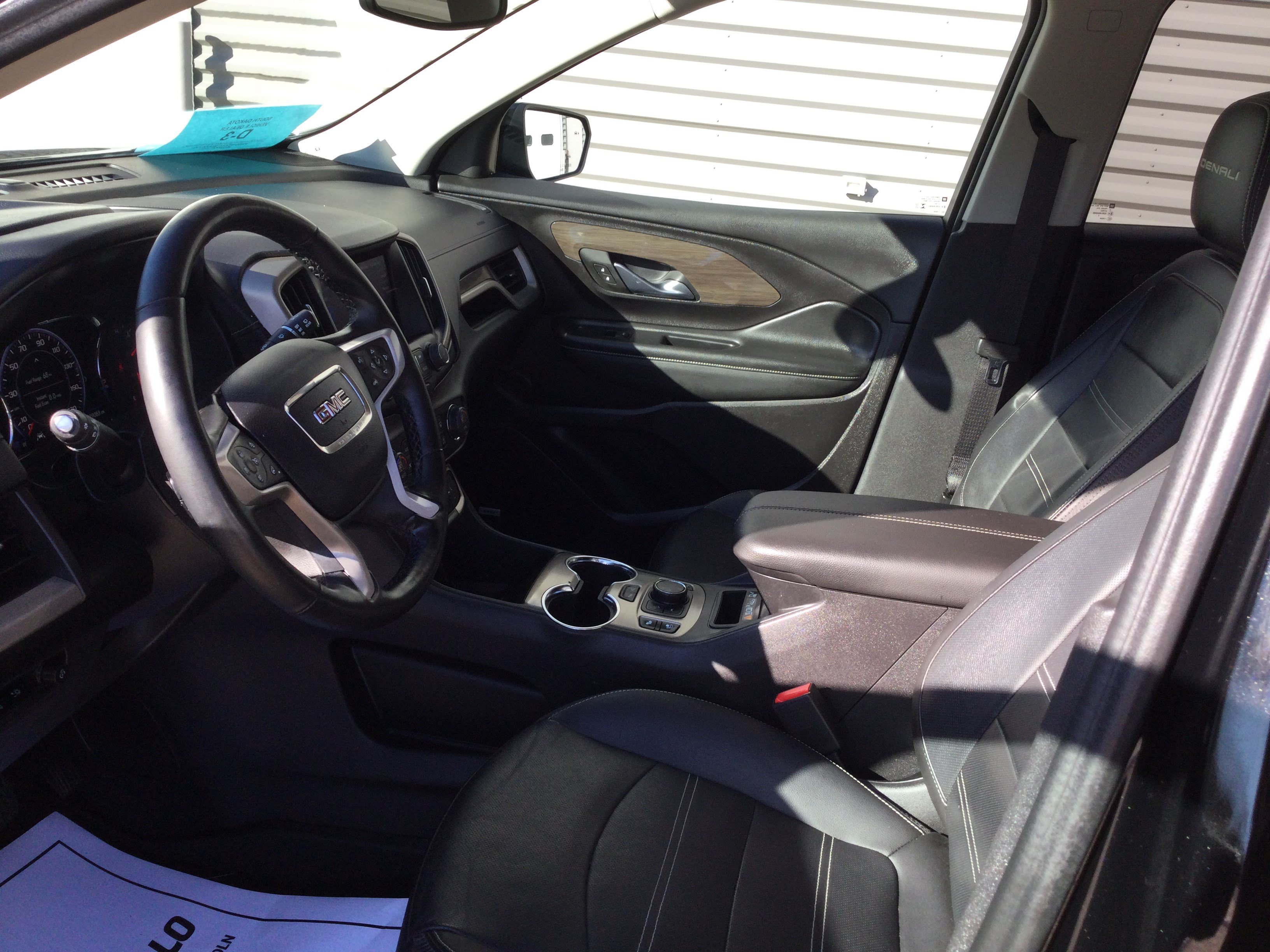 Used 2024 GMC Terrain Denali w/ Denali Premium Package AWD/4WD image 12